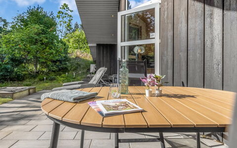 Brunetta - 350M from the Sea: Hout, Huis, Veranda, Dek, Hardwood, Dak, Beits, Houten Vloer, Eco Hotel