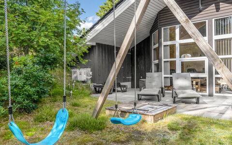 Brunetta - 350M from the Sea: Hout, Huis, Veranda, Dek, Hardwood, Dak, Beits, Houten Vloer, Eco Hotel