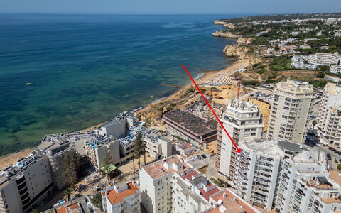Excellent Seafront & Seaview: Gebouw, Woongebied, Stad, Appartement, Stedelijk Gebied, Kust, Landschap, Buurt, Grootstedelijk Gebied