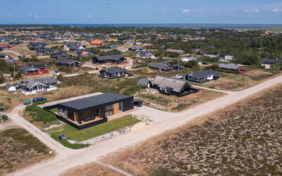 Marius - 400M from the Sea