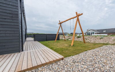 Marius - 400M from the Sea
