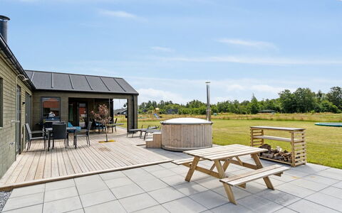 Henke - 475M from the Sea: 