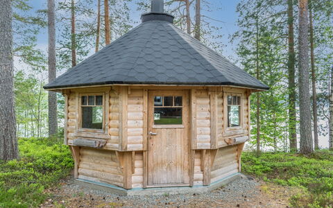 Levähdys: Meubilair, Stoel, Buitenmeubels, Tafel, Hout, Buitentafel, Keuken En Eettafel, Schaduw, Tuin, Paraplu