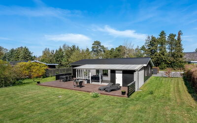 Ansine - 500M from the Sea