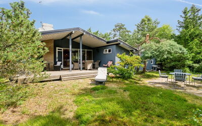 Sunita - 300M from the Sea