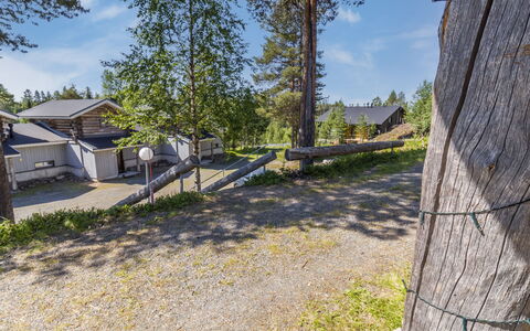 Rukaköngäs 27: Gras, Huis, Verblijf, Land Lot, Huis, Landgoed, Gazon, Siding, Boerderij, Veranda