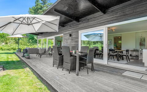 Nielsigne - 1.3Km from the Sea: Dak, Huis, Land Lot, Huis, Verblijf, Landgoed, Garden Gebouwen, Schaduw, Blokhut, Landscaping
