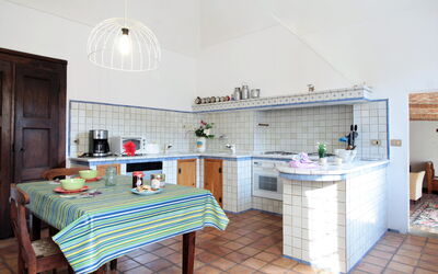 La Casa Dei Nonni, House With Private Pool, Torino