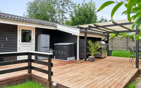 Franke - 2.1Km to the Fjord: Hout, Dak, Huis, Huis, Architectuur, Siding, Land Lot, Verblijf, Schuur, Garden Gebouwen