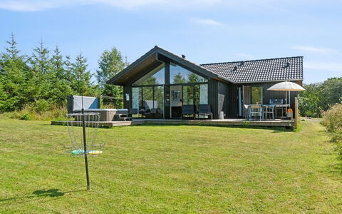 Kristiarn - 1.1Km from the Sea