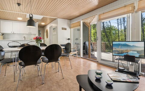 Franja - 120M from the Sea: Interieur Ontwerp, Meubilair, Flooring, Hout, Verdieping, Plafond, Houten Vloer, Huis, Stoel, Woonkamer