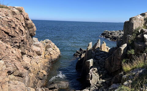 Makrina - 150M from the Sea: Felsen\, Water, Zwemwater, Watervoorraden, Kust, Bedrock, Kust En Oceanic Landvormen, Terrein, Dagzomende