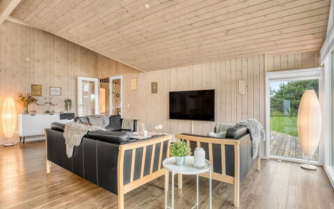 Imke - 1Km from the Sea: Hout, Flooring, Houten Vloer, Interieur Ontwerp, Plafond, Verdieping, Huis, Meubilair, Hardwood, Woonkamer