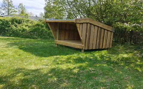 Vickie - 600M from the Sea: Huis, Huis, Woongebied, Verblijf, Siding, Landgoed, Oprit, Werf
