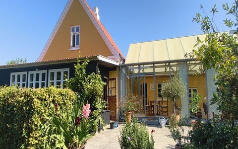 Huno - 2Km from the Sea: Huis, Dak, Huis, Verblijf, Schaduw, Werf, Tuin, Siding, Landgoed, Buitenmeubels