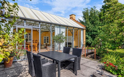 Huno - 2Km from the Sea: Struik, Dak, Verblijf, Huis, Land Lot, Deur, Veranda, Tuin, Landgoed