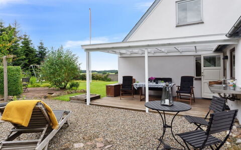 Keyla - 2.3Km from the Sea: Dak, Huis, Huis, Verblijf, Siding, Landgoed, Oprit, Garden Gebouwen, Werf, Schuur
