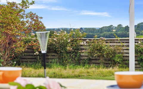 Keyla - 2.3Km from the Sea: Dak, Huis, Huis, Verblijf, Siding, Landgoed, Oprit, Garden Gebouwen, Werf, Schuur