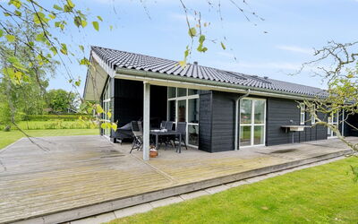 Hæryst - 300M from the Sea