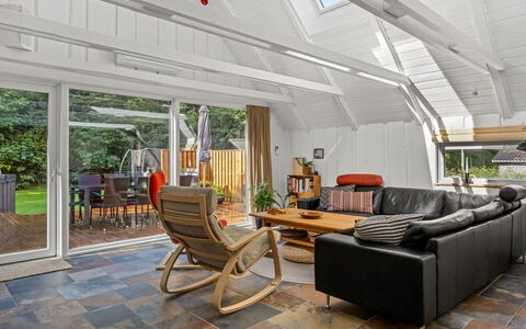 Diderik - 30Km from the Sea: Dak, Huis, Huis, Verblijf, Deur, Siding, Dek, Veranda, Plank, Hardwood