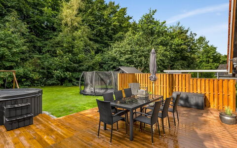Diderik - 30Km from the Sea: Dak, Huis, Huis, Verblijf, Deur, Siding, Dek, Veranda, Plank, Hardwood