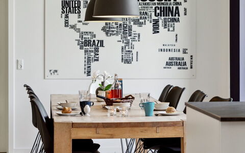 Gertraude - 800M from the Sea: Interieur Ontwerp, Meubilair, Muursticker, Kamer, Woonkamer, Stoel, Eetkamer, Keuken En Eettafel, Lamp, Behang