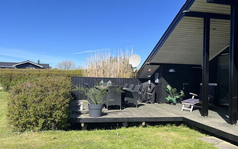 Lauha - 400M from the Sea: Hout, Huis, Veranda, Dek, Hardwood, Dak, Beits, Houten Vloer, Eco Hotel
