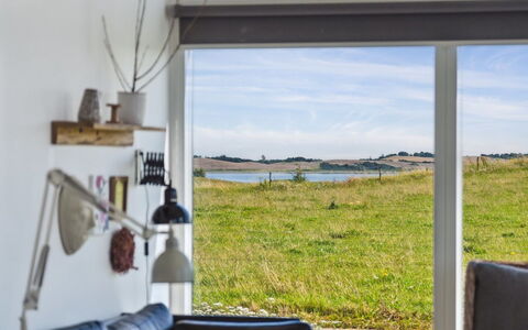 Bæver - 200M from the Sea: Hout, Huis, Veranda, Dek, Hardwood, Dak, Beits, Houten Vloer, Eco Hotel