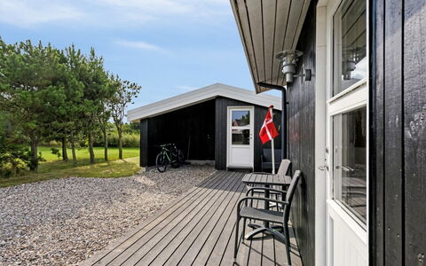 Mirkka - 200M from the Sea: Gras, Grasland, Land Lot, Verblijf, Landelijk Gebied, Weide, Garden Gebouwen, Tuin, Schuur