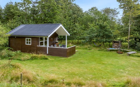 Unge - 2.9Km from the Sea: 