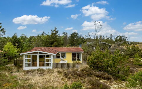 Kimi - 75M from the Sea: Bergachtig Landvormen, Berg, Heuvel, Bergketen, Heuvel Station, Menselijke Nederzetting, Stedelijk Ontwerp, Alpen, Vallei, Top