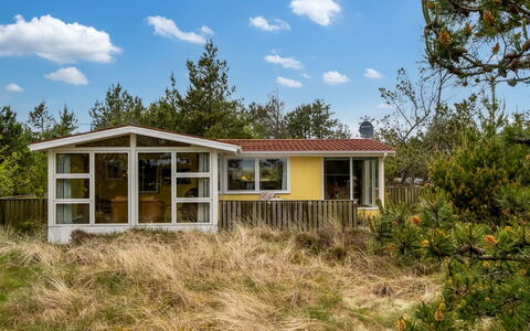 Kimi - 75M from the Sea: Bergachtig Landvormen, Berg, Heuvel, Bergketen, Heuvel Station, Menselijke Nederzetting, Stedelijk Ontwerp, Alpen, Vallei, Top