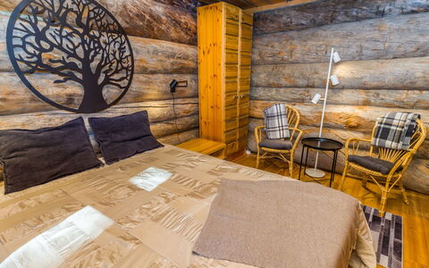 Kelokanerva: Slaapkamer, Bed, Bedding, Laken, Hout, Flooring, Interieur Ontwerp, Verdieping, Meubilair, Bed Frame