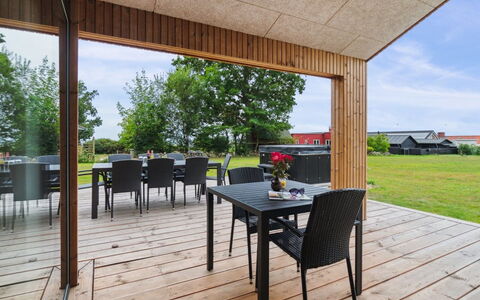 Wilgrib - 50M from the Sea: Hout, Dak, Architectuur, Huis, Huis, Verblijf, Siding, Hardwood, Helling, Landgoed