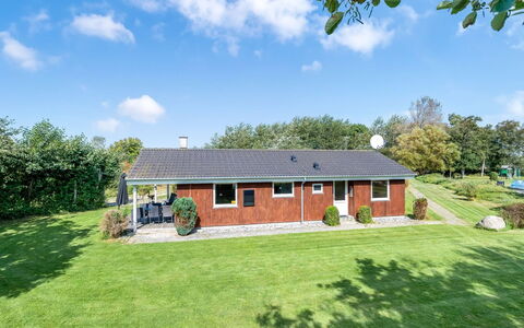 Alvina - 45M from the Sea: Huis, Dak, Huis, Verblijf, Boerderij, Landgoed, Gazon, Tuin, Werf, Landscaping