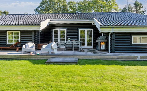 Sighfrith - 1.4Km from the Sea: Dak, Huis, Verblijf, Siding, Tuin, Gazon, Schaduw, Buitenmeubels, Boerderij, Veranda