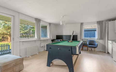 Nashota - 600M from the Sea: Hout, Dak, Architectuur, Huis, Huis, Verblijf, Siding, Hardwood, Helling, Landgoed