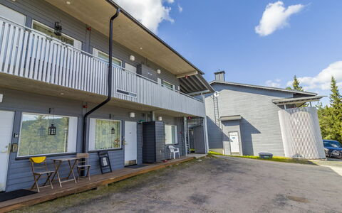 Vuosselin Helmi B21: Oprit, Parking