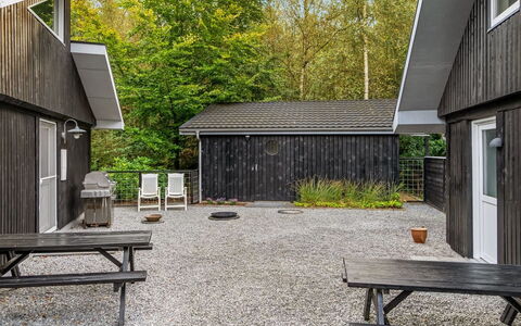 Vicente - 14Km to the Fjord: Blauw, Struik, Verblijf, Groundcover, Tuin, Landgoed, Schaduw, Landscaping, Boerderij, Eco Hotel