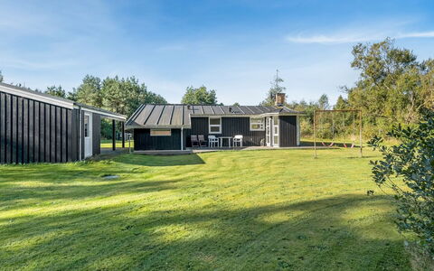 Martina - 500M from the Sea: Gras, Grasland, Land Lot, Verblijf, Landelijk Gebied, Weide, Garden Gebouwen, Tuin, Schuur