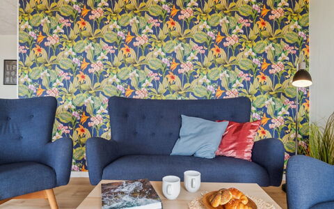 Rico - 50M from the Sea: Behang, Bloemdessin, Verf, Woonkamer, Moderne Kunst