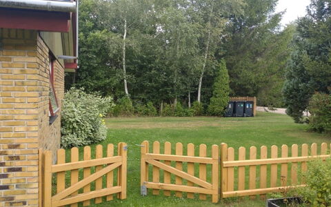 Kasper - 700M from the Sea: Dak, Huis, Huis, Verblijf, Siding, Landgoed, Oprit, Garden Gebouwen, Werf, Schuur