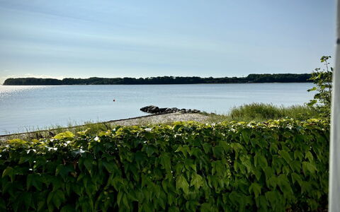 Drifa - 20M from the Sea: Huis, Huis, Dak, Woongebied, Verblijf, Landgoed, Boerderij, Gazon, Landscaping, Siding