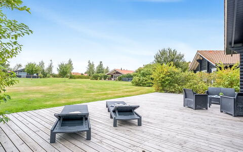 Salmina - 900M from the Sea: Dak, Huis, Land Lot, Huis, Verblijf, Landgoed, Garden Gebouwen, Schaduw, Blokhut, Landscaping