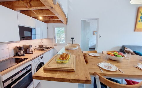 Mimizan 406: Meubilair, Countertop, Flooring, Interieur Ontwerp, Hout, Verdieping, Keuken, Plafond, Toestel Van De Keuken, Cabinetry