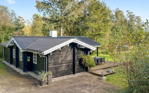 Evi - 500M from the Sea: Gras, Grasland, Land Lot, Verblijf, Landelijk Gebied, Weide, Garden Gebouwen, Tuin, Schuur