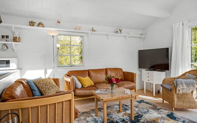 Evi - 500M from the Sea