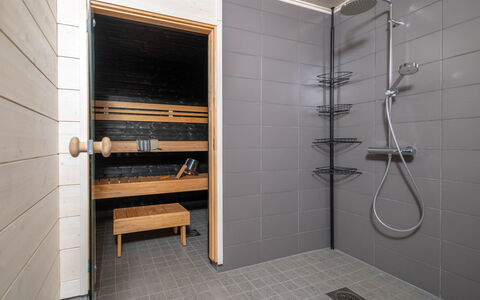 Sjöboda Hill: Flooring, Verdieping, Loodgieterswerkinrichting, Tegel, Loodgieter, Hardwood, Badkamer, Plank, Beits