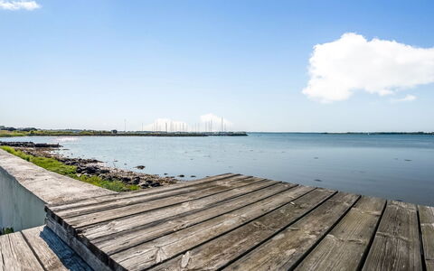 Thermund - 5M from the Sea: Hout, Huis, Veranda, Dek, Hardwood, Dak, Beits, Houten Vloer, Eco Hotel