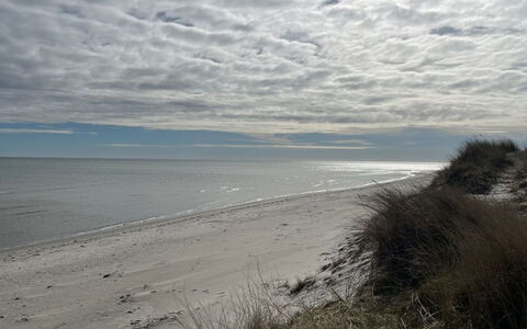 Frido - 500M from the Sea: Lucht, Blauw, Natuurlijke Omgeving, Horizon, Strand, Kust, Wolk, Zee, Kust En Oceanic Landvormen
